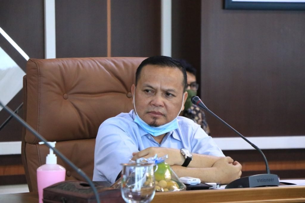 611000Ismardi Ilyas kadisdik Kota