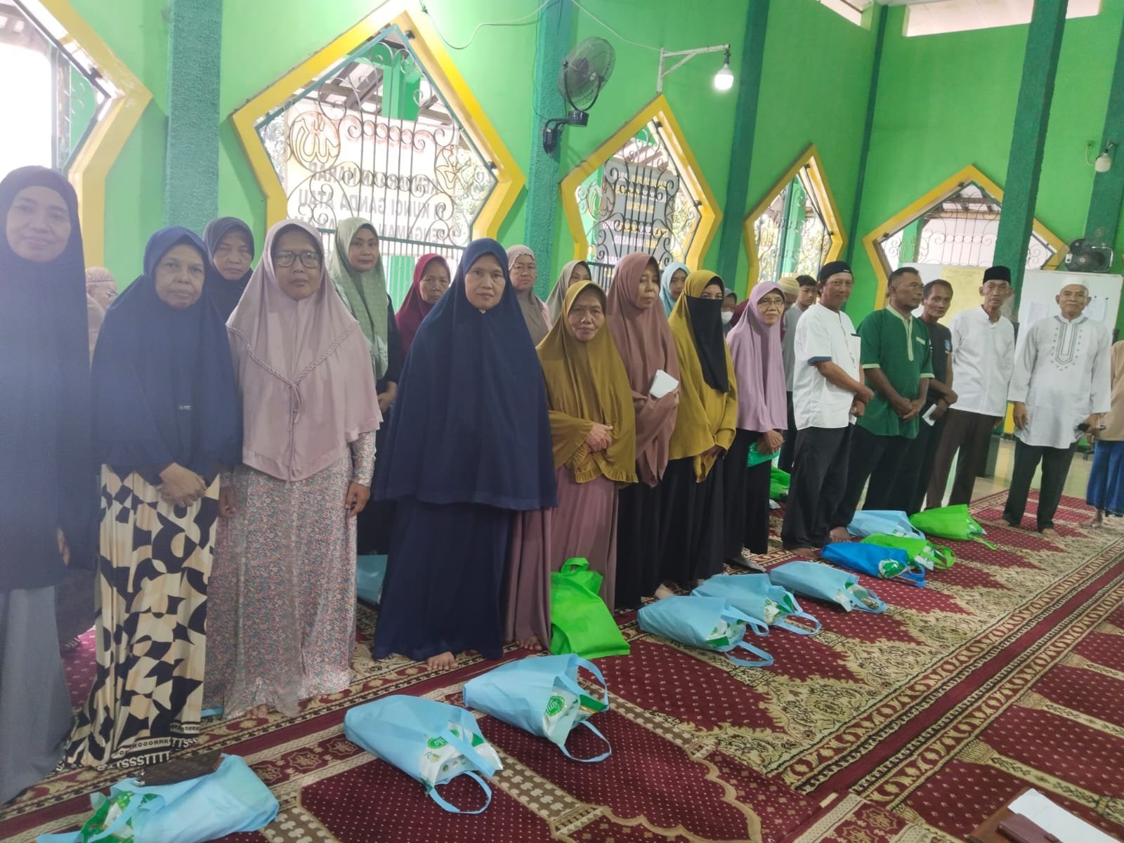 Wujud Kepedulian, RW 12 Puspa Raya Bojong Baru Gelar Aksi Sosial untuk Anak Yatim dan Dhuafa